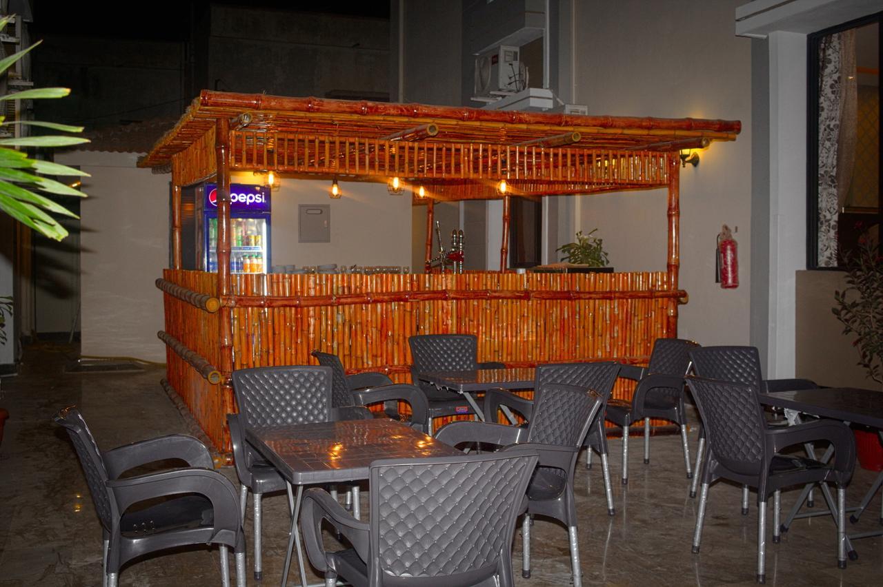 Zifan Hotel & Suites Karachi Esterno foto