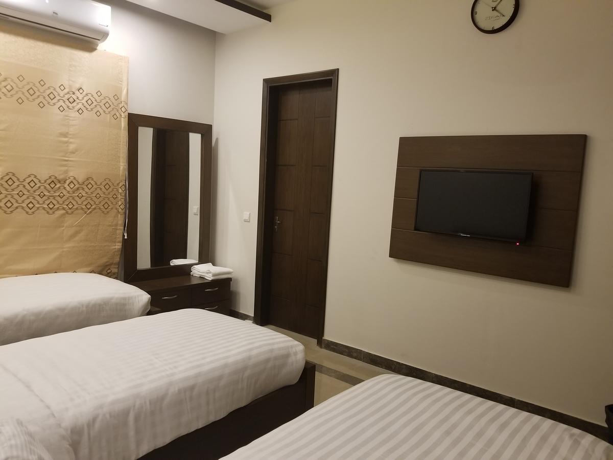 Zifan Hotel & Suites Karachi Esterno foto