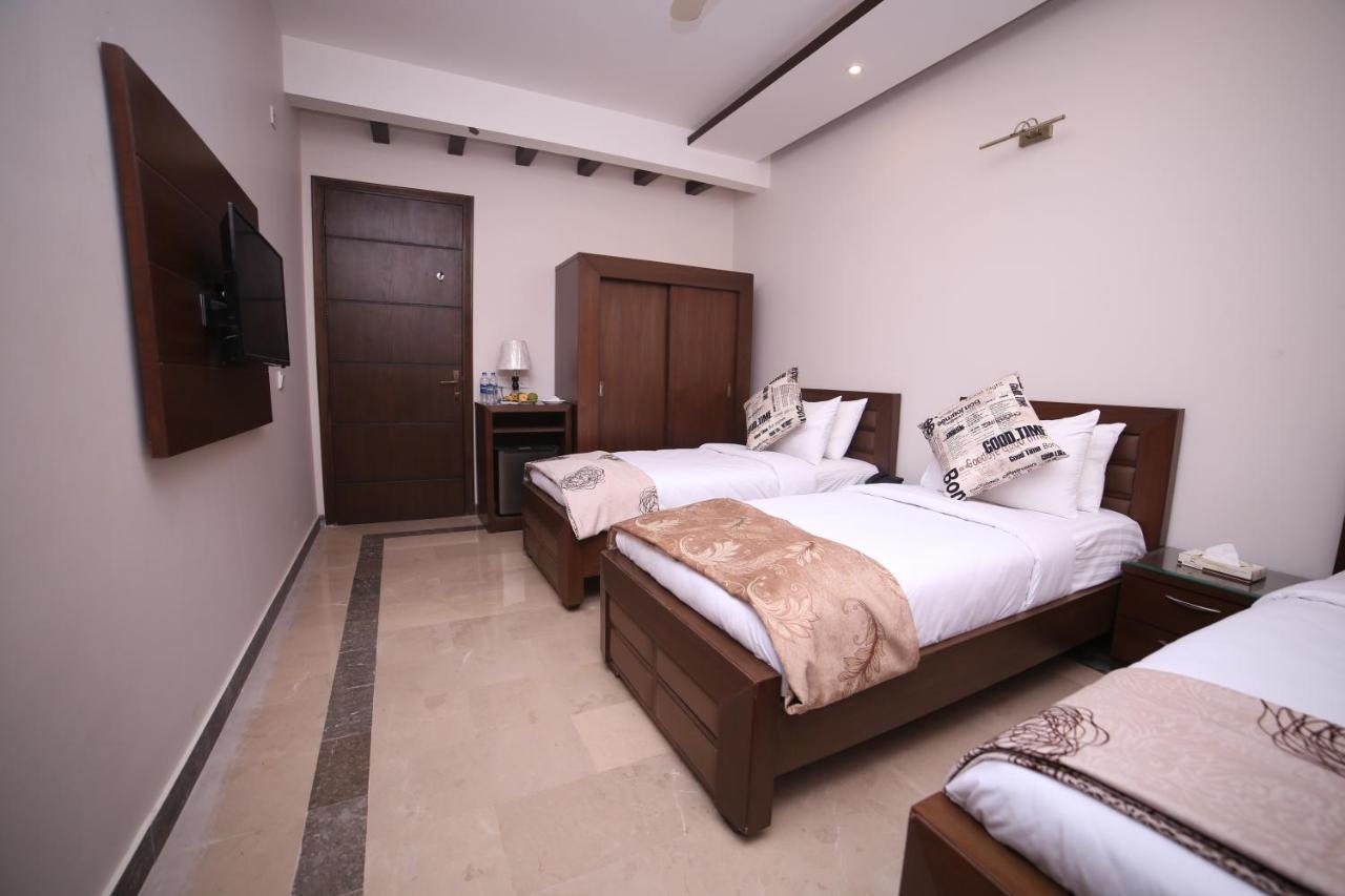 Zifan Hotel & Suites Karachi Esterno foto